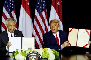 Mỹ và Singapore gia hạn MOU về quân sự