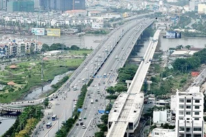 Tuyến metro Bến Thành - Suối Tiên đoạn qua sông Sài Gòn. Ảnh: THÀNH TRÍ