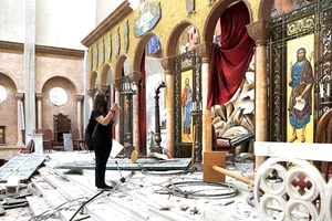Một nhà thờ cổ ở Beirut bị hư hại sau vụ nổ
