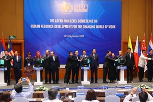 Lễ ra mắt Hội đồng Giáo dục nghề nghiệp ASEAN. Ảnh: PV/Vietnam+