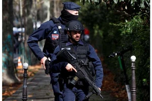Pháp điều tra khủng bố sau vụ tấn công bằng dao