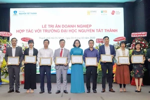 Trường ĐH Nguyễn Tất Thành tri ân các doanh nghiệp