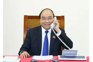 Thủ tướng Nguyễn Xuân Phúc điện đàm với Thủ tướng Thái Lan. Nguồn: ĐCSVN