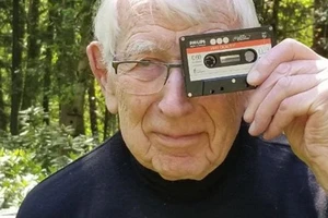 Vĩnh biệt “cha đẻ” của băng cassette