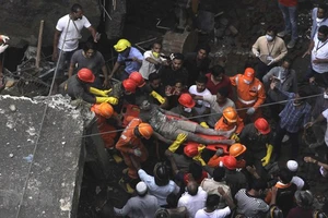 Ấn Độ: Sập nhà ở Mumbai, nhiều trẻ em thiệt mạng