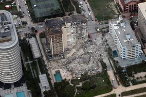 Vụ sập tòa nhà 12 tầng ở Mỹ. Nguồn: Getty Images