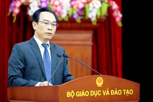 Thứ trưởng Bộ GD-ĐT Hoàng Minh Sơn