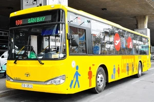 Khách nội chưa mặn mà sử dụng xe buýt đi - đến sân bay Tân Sơn Nhất