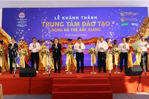 Lễ khánh thành Trung tâm Đào tạo bóng đá trẻ Bắc Giang diễn ra vào chiều 15/9 tại SVĐ tỉnh Bắc Giang