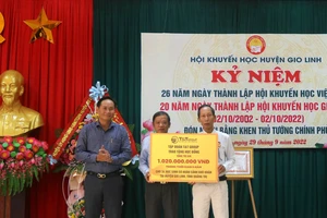 T&T Group tặng hơn 1 tỷ đồng học bổng cho học sinh khó huyện Gio Linh, tỉnh Quảng Trị 