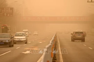 Trung Quốc ban bố cảnh báo cam về thời tiết