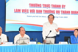 Bí thư Thành ủy TPHCM Nguyễn Văn Nên lắng nghe nguyện vọng, hiến kế của thanh niên thành phố