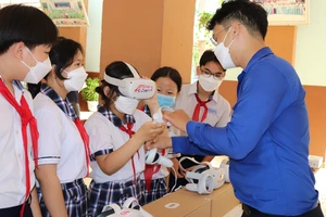 SAWACO tuyên truyền về tác hại của việc sử dụng nước ngầm đến học sinh Trường THCS Tam Đông 1, huyện Hóc Môn, TPHCM