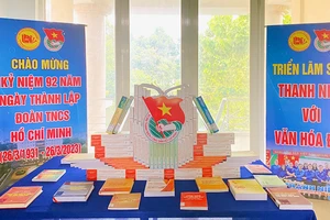 Triển lãm sách của Đoàn TNCS Hồ Chí Minh Học viện Chính trị khu vực II