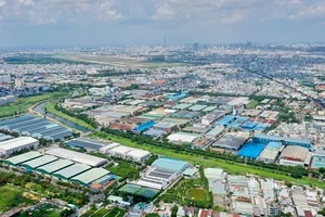 Khu công nghiệp Vĩnh Lộc sẽ cách KCN Phạm Văn Hai I và Phạm Văn Hai II khoảng 6km. Ảnh: HOÀNG HÙNG