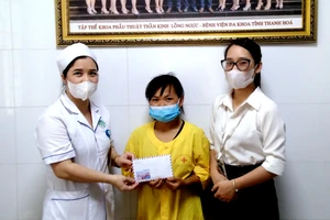 Báo SGGP hỗ trợ bệnh nhân ghép não, hoàn cảnh khó khăn tại Thanh Hóa