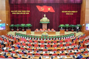Tổng Bí thư Nguyễn Phú Trọng phát biểu bế mạc Hội nghị Ban Chấp hành Trung ương Đảng giữa nhiệm kỳ khóa XIII, sáng 17-5. Ảnh: VIẾT CHUNG
