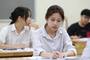 Kỳ thi tốt nghiệp THPT năm 2023 bắt đầu với bài thi môn Ngữ văn, sáng 28-6
