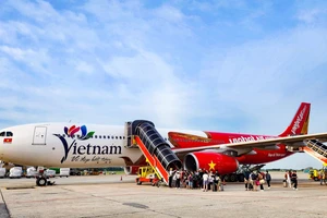 Máy bay A330 Vietjet mới với hình ảnh biểu tượng du lịch Việt Nam