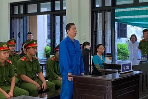 Cựu cán bộ công an nổ súng cướp tiệm vàng tại Thừa Thiên Huế lãnh án tù