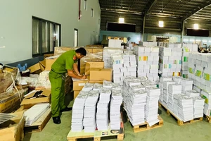 Lực lượng chức năng phát hiện nhiều cơ sở in ấn lậu ở TPHCM