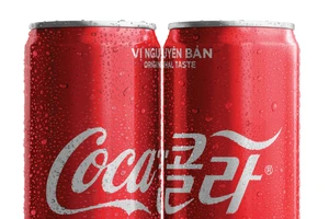 Ra mắt phiên bản lon Coca-Cola đặc biệt cùng thông điệp kết nối hòa bình