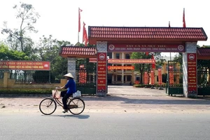 Hà Tĩnh: Cảnh cáo nguyên Bí thư Huyện ủy và Phó Chủ tịch UBND huyện