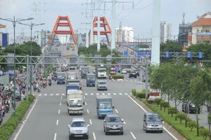 Phát triển hạ tầng kết nối sân bay Tân Sơn Nhất