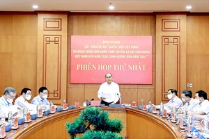 Chủ tịch nước Nguyễn Xuân Phúc phát biểu kết luận tại phiên họp thứ nhất của Ban chỉ đạo xây dựng đề án. Ảnh: TTXVN