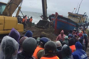 Miền Trung: Khắc phục hậu quả, hỗ trợ ngư dân bị thiệt hại do thiên tai