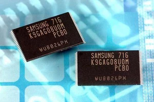 Chip nhớ của Samsung. Ảnh: REUTERS/Samsung Electronics