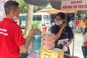 Phản hồi loạt bài “Trục lợi từ quà tặng hiến máu nhân đạo” - Thành đoàn TP Đà Nẵng: Công ty Cường An có kinh nghiệm thực hiện mua sắm quà tặng
