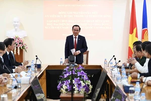 Bí thư Thành ủy TPHCM Nguyễn Văn Nên: Hỗ trợ, chăm lo cộng đồng người Việt Nam tại Campuchia bằng lương tâm, trách nhiệm