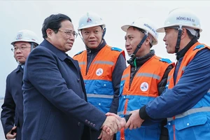 Thủ tướng kiểm tra tiến độ dự án đường dây 500kV đặc biệt quan trọng với an ninh năng lượng quốc gia