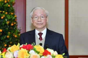 Tổng Bí thư Nguyễn Phú Trọng chúc tết lãnh đạo, nguyên lãnh đạo Đảng, Nhà nước. ẢNH: VIẾT CHUNG