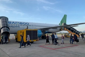 Hành khách lên máy bay của Bamboo Airways