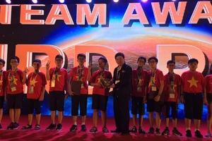 Đoàn Việt Nam tham dự Cuộc thi Olympiad Toán học Thế giới 2017