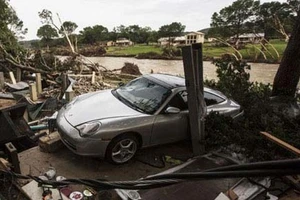 Mỹ: Texas ban bố tình trạng thiên tai vì bão