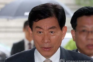 Cựu Giám đốc NIS Won Sei-hoon bị tuyên án 4 năm tù trong tháng 8-2017. Ảnh: YONHAP