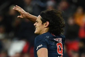 Edinson Cavani trở lại tập luyện