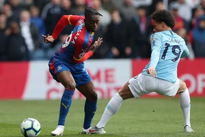 Crystal Palace - Man City 1-3: Sterling ghi cú đúp giúp Pep rửa hận
