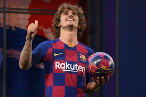 Griezmann nghĩ Barcelona đang xây dựng đội hình giống như video game