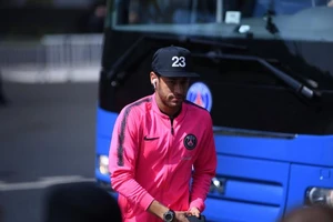 Neymar hoàn toàn bình phục, PSG cuỗm sao trẻ Barca