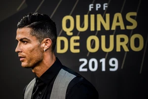 Ronaldo ghi kỷ lục 10 lần thắng giải Cầu thủ xuất sắc nhất Bồ Đào Nha