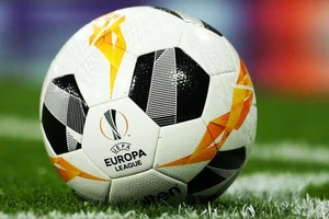 Europa League: Hoãn trận Salzburg - Eintracht Frankfurt vì bão