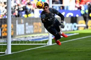 Thủ thành Thibaut Courtois cứu nguy cho khung thành Real madrid