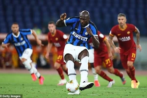 Hòa Roma, Inter đã nắm chắc vị trí trong tốp 4