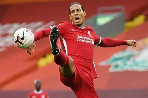 Klopp vẫn đang mong chờ Van Dijk sớm trở lại