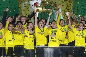 Dortmund đăng quang Cúp nước Đức