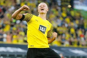 Erling Haaland vẫn đang tỏa sáng ở Dortmund